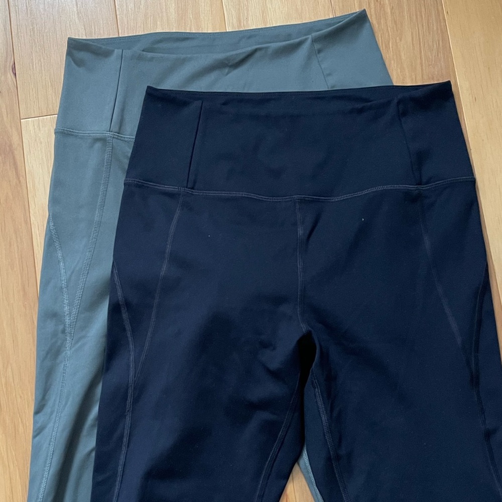 Lot of 2 Girlfriend Collective Compressive 7/8 leggings L